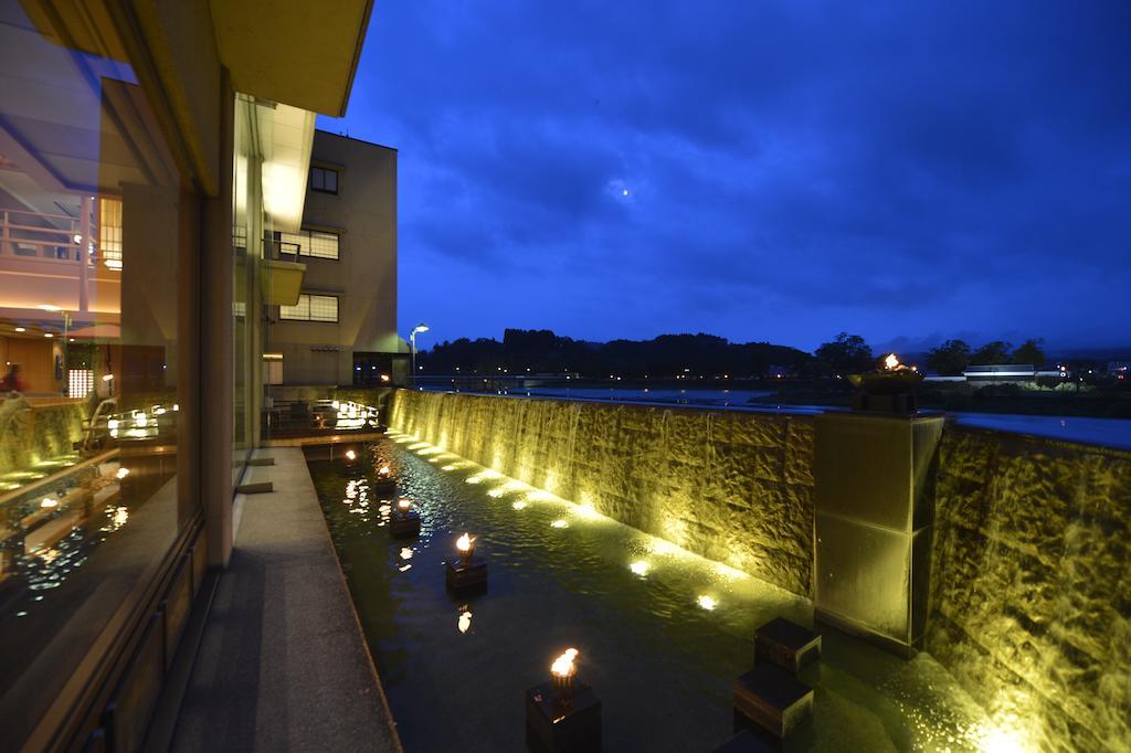 Ryokan Ayu No Sato Hitoyoshi Exteriör bild